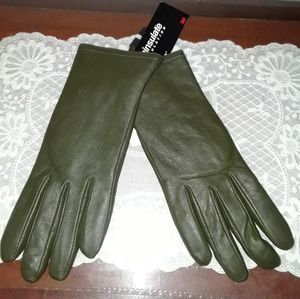 Women's dark green, thinsulate leather gloves